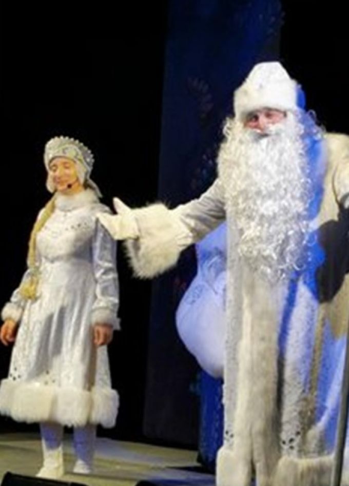 Двенадцать месяцев (Махачкала)